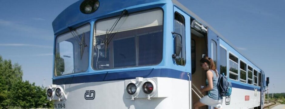 Petice za zachování vlakového spojení Ústí nad Labem Západ – Děčín